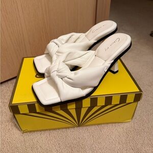 NWT Circus by Sam Edelman White Sim Knotted Mules